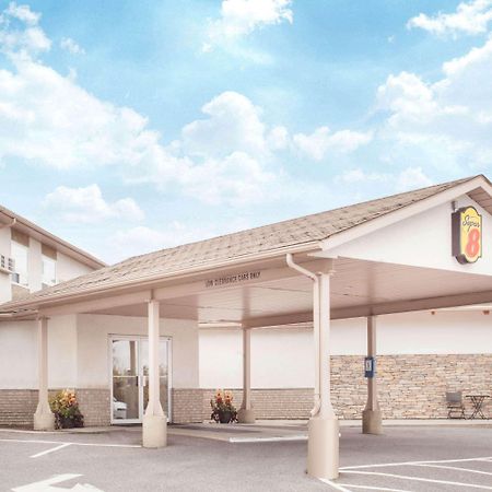 Super 8 By Wyndham Kenora Hotel Exterior foto
