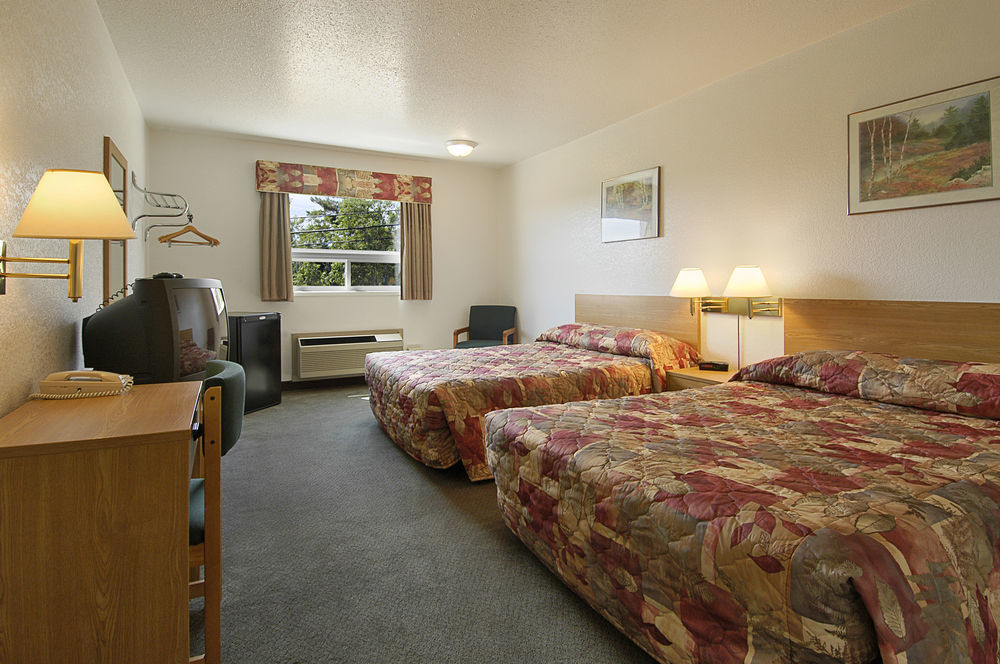 Super 8 By Wyndham Kenora Hotel Exterior foto