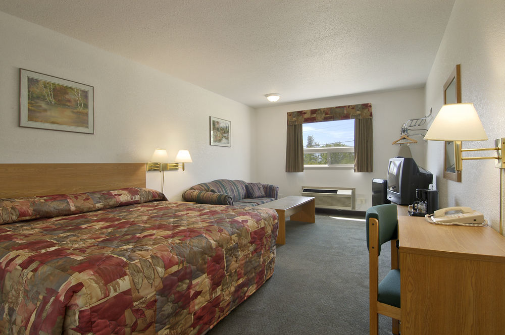 Super 8 By Wyndham Kenora Hotel Exterior foto