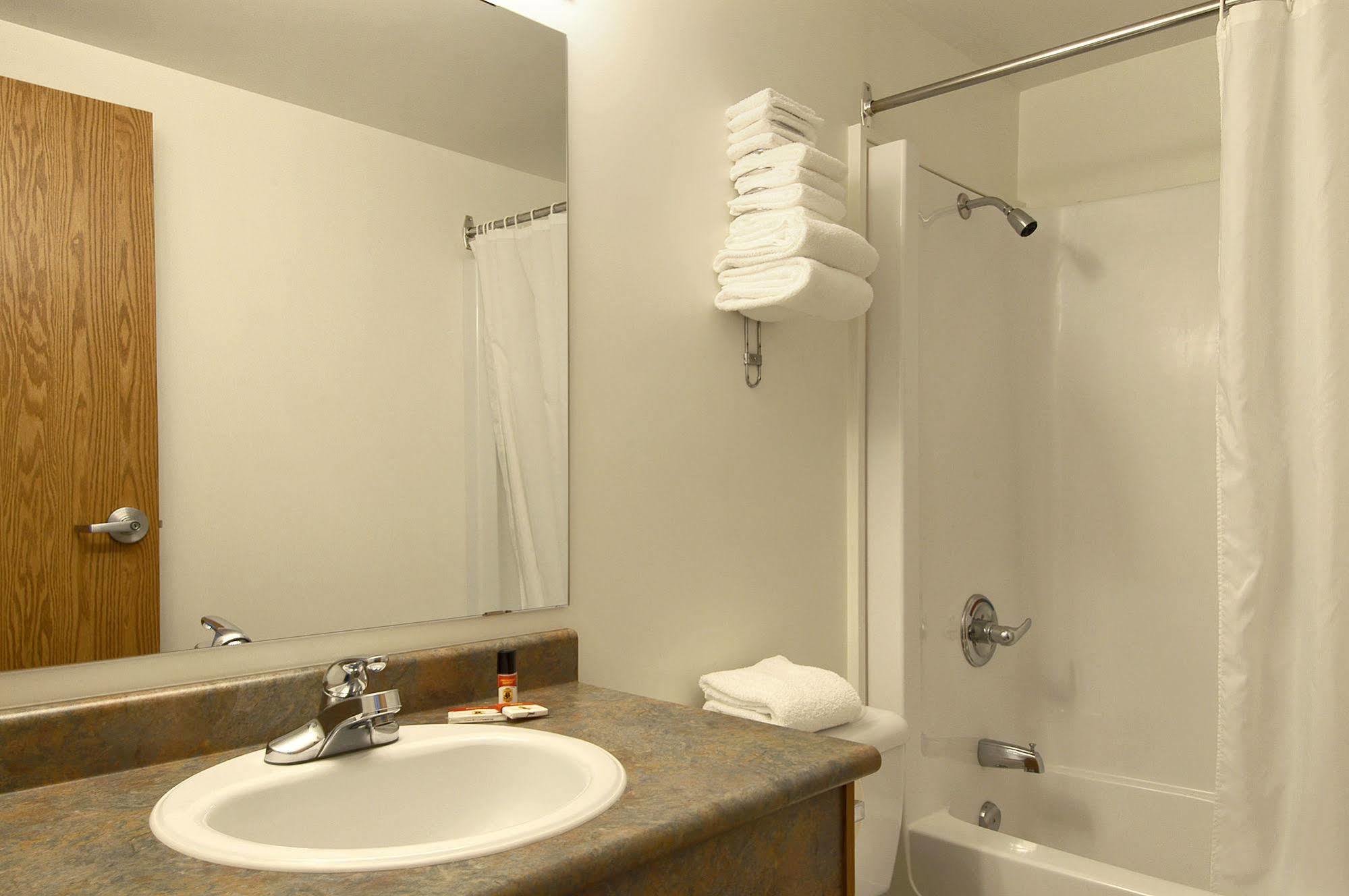 Super 8 By Wyndham Kenora Hotel Cameră foto