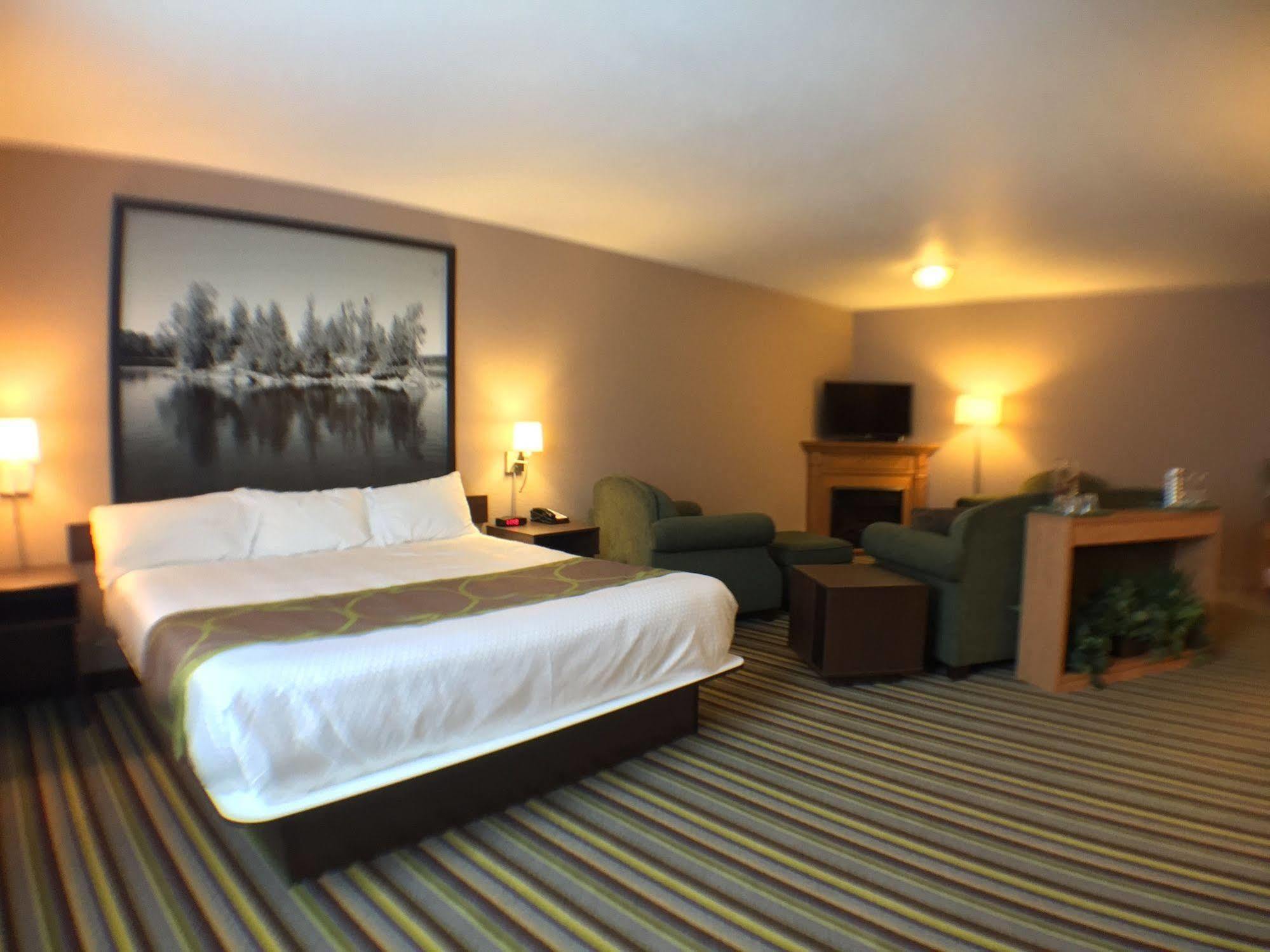 Super 8 By Wyndham Kenora Hotel Exterior foto